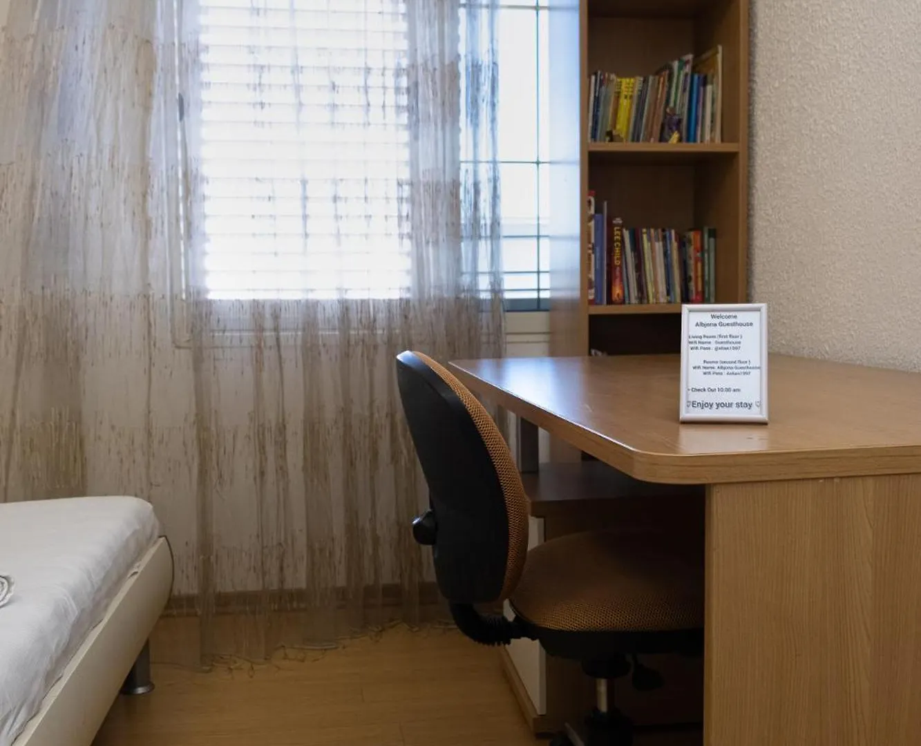 Albjona Guesthouse Tirana 0*,  Albania
