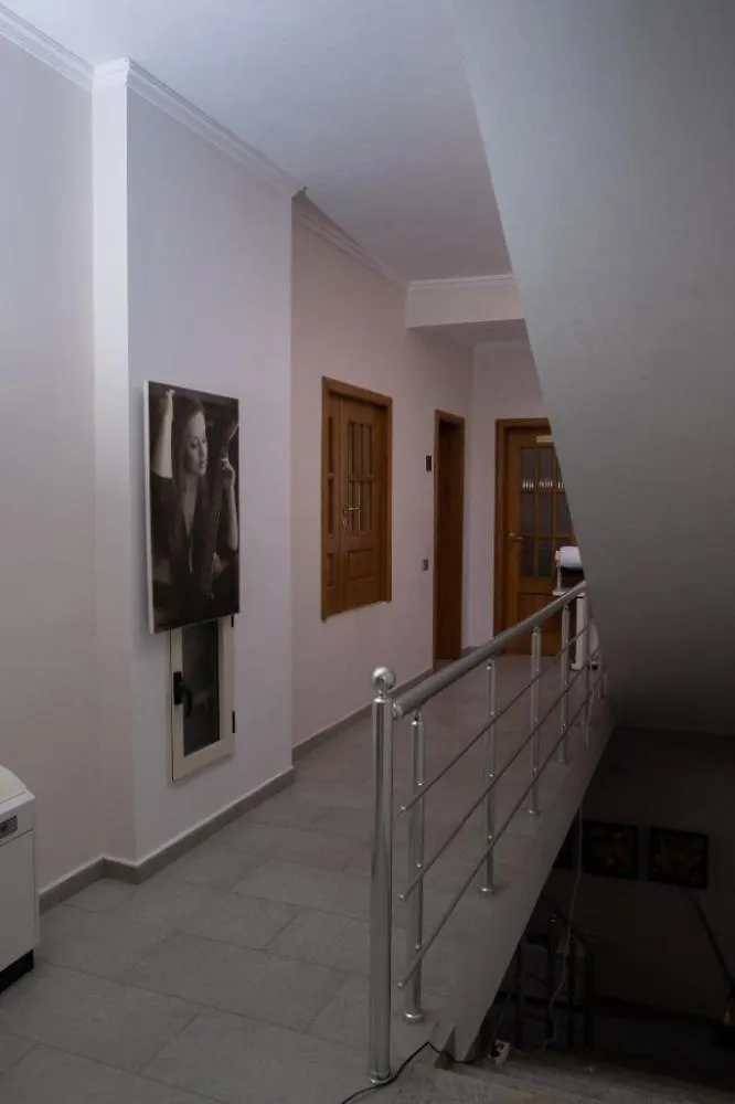 Albjona Guesthouse Tirana 0*,  Albania
