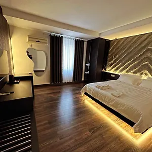 Guest house Tirana Central Rooms, Tirana