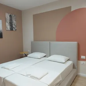Guest house Center Cozy Nest, Tirana